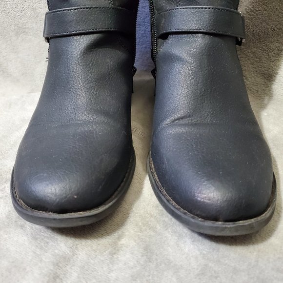 Guess Buckles and Straps Ankle Boots Black Size 9M - Picture 15 of 16
